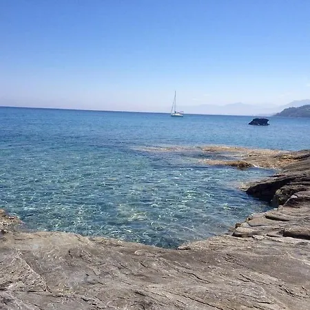 Tres Belle Familiale Cap Corse Brando